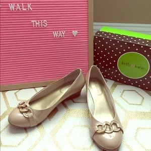 🌸Kelly & Katie Wedges🌸